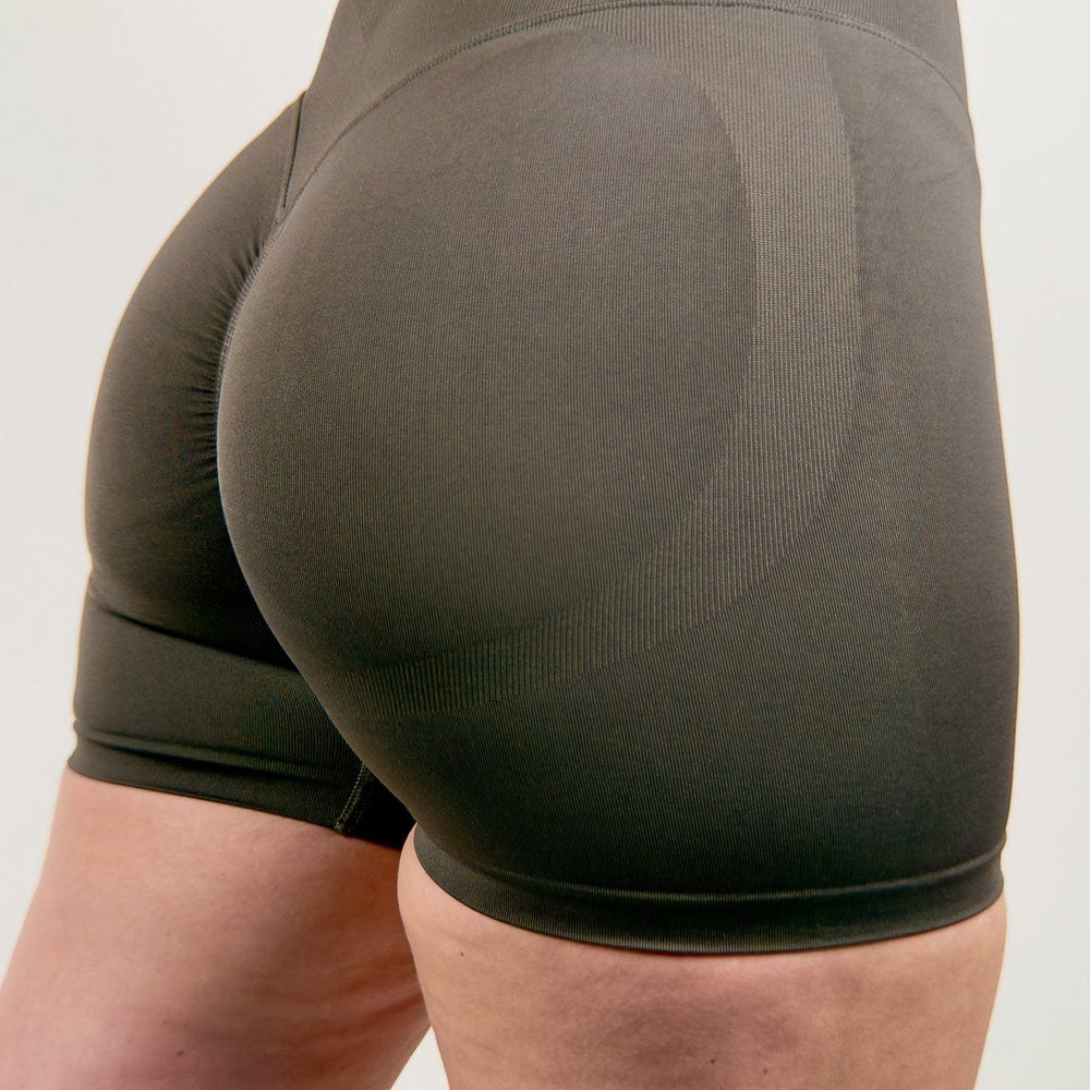 
                      
                        Allure Shorts Slate L
                      
                    